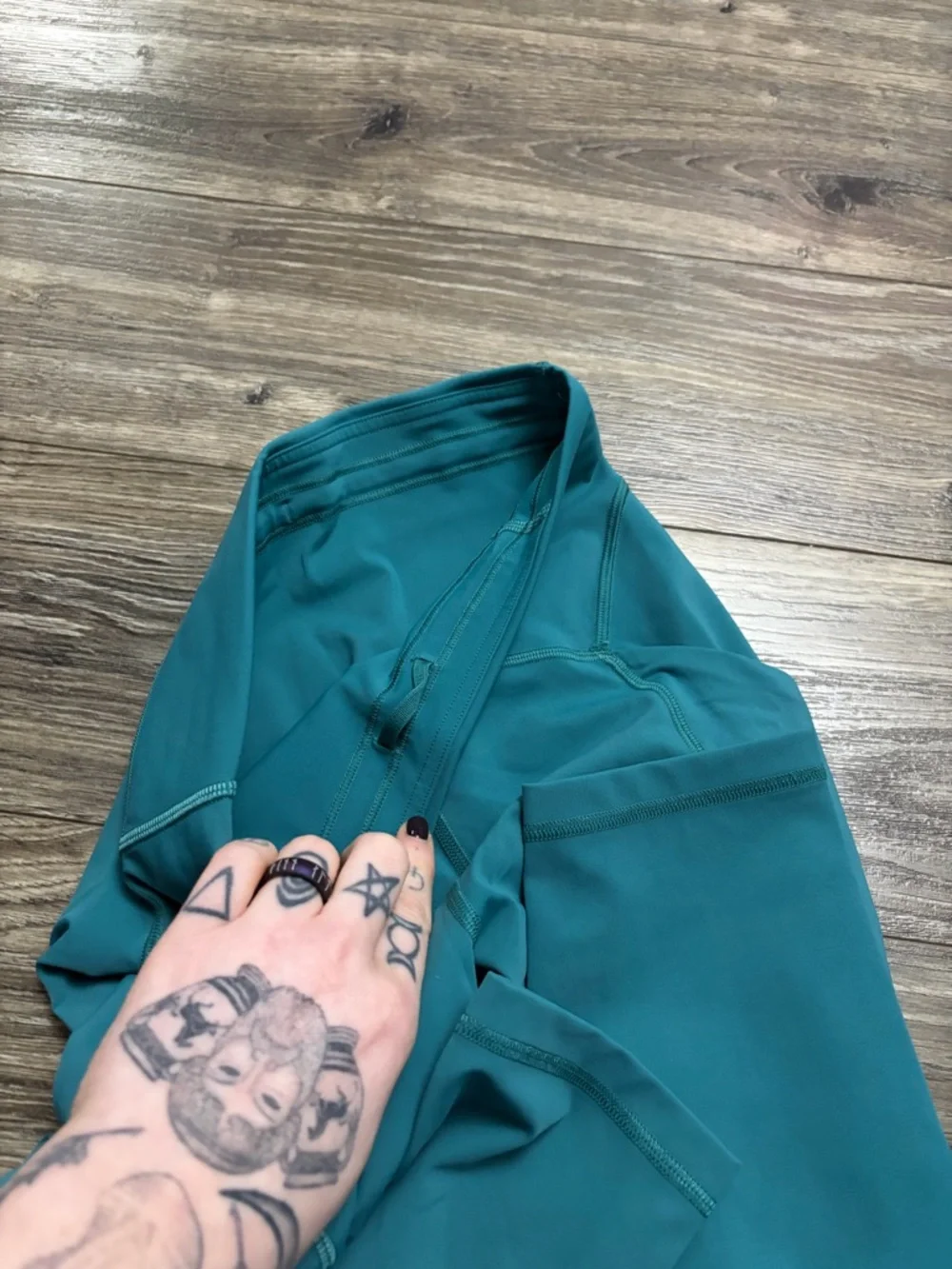 Lululemon Power Thru High Rise Crop 23